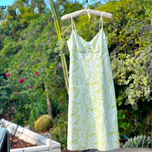 J. Crew Dresses & Skirts - J Crew Green and white paisley/floral midi dress
